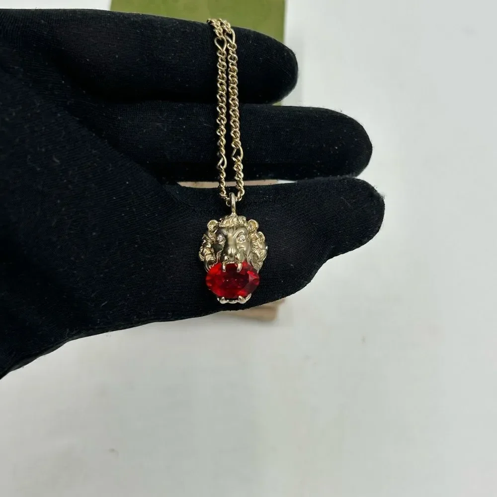 Gucci iconic gold tone lion head crystal necklace made in Italy - Picture 9 of 9